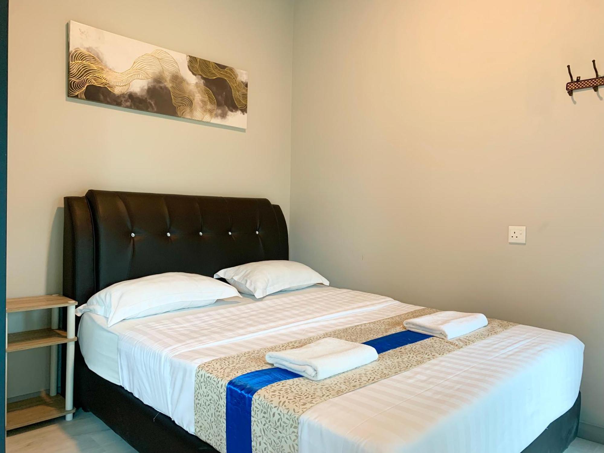 Sunset Seaview Vacation Condos @ Jesselton Quay Kota Kinabalu Room photo