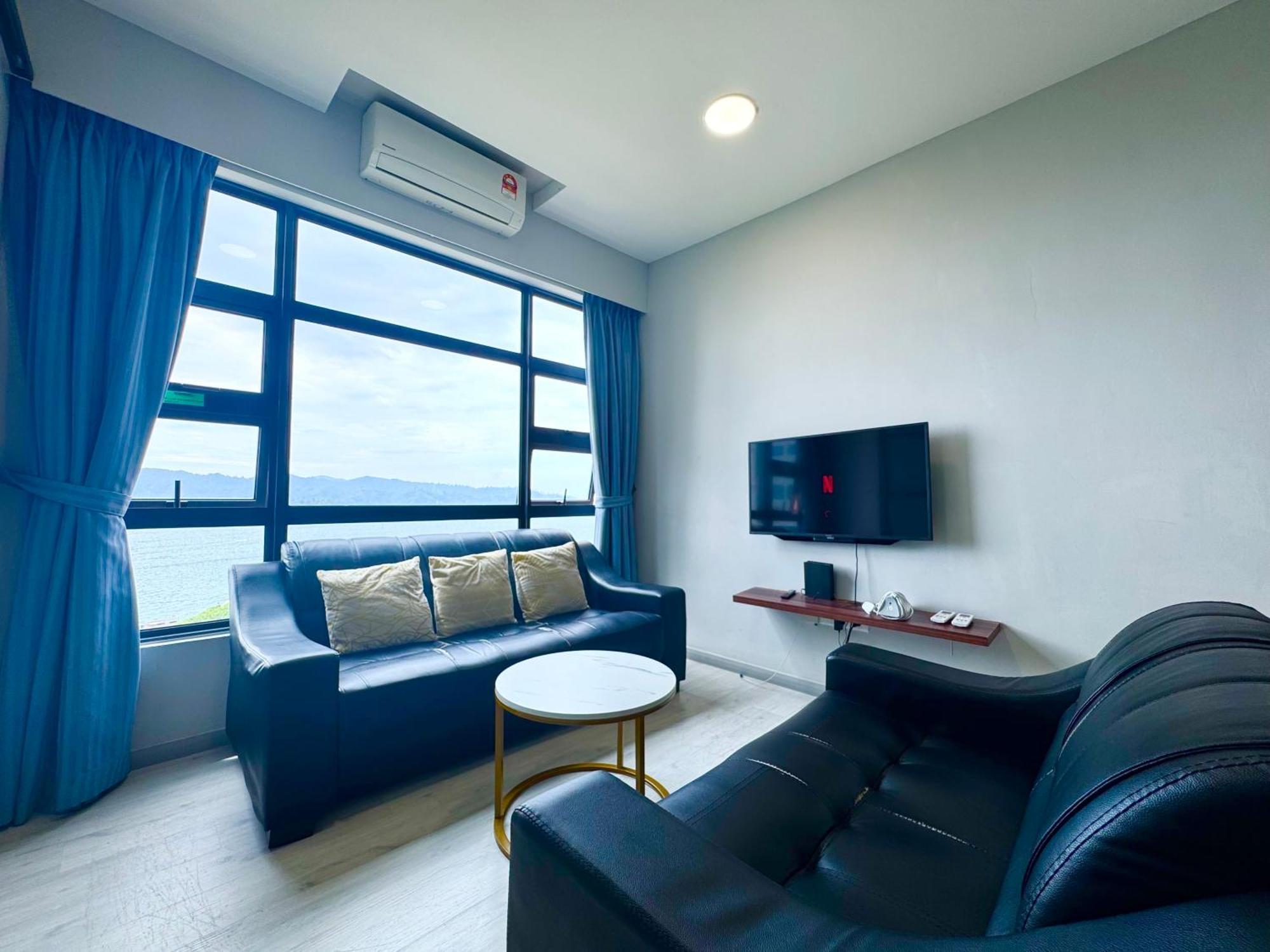 Sunset Seaview Vacation Condos @ Jesselton Quay Kota Kinabalu Exterior photo